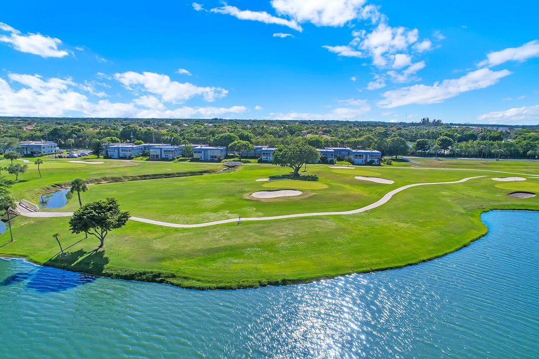 Kings Point Golf Community in Delray Bea