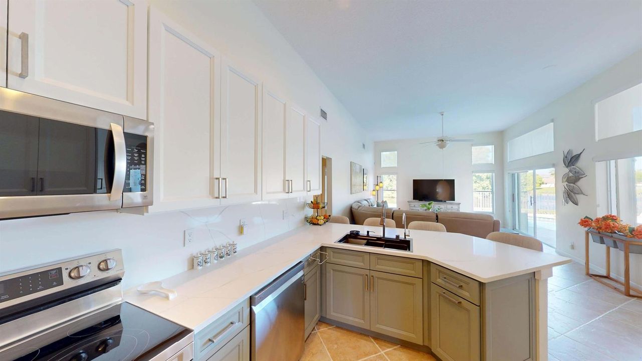 1651-Lakefield-North-Court-07172026_2144