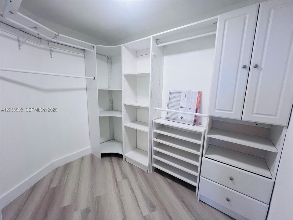 В аренду: $2,500 (2 спален, 2 ванн, 1257 Квадратных фут)