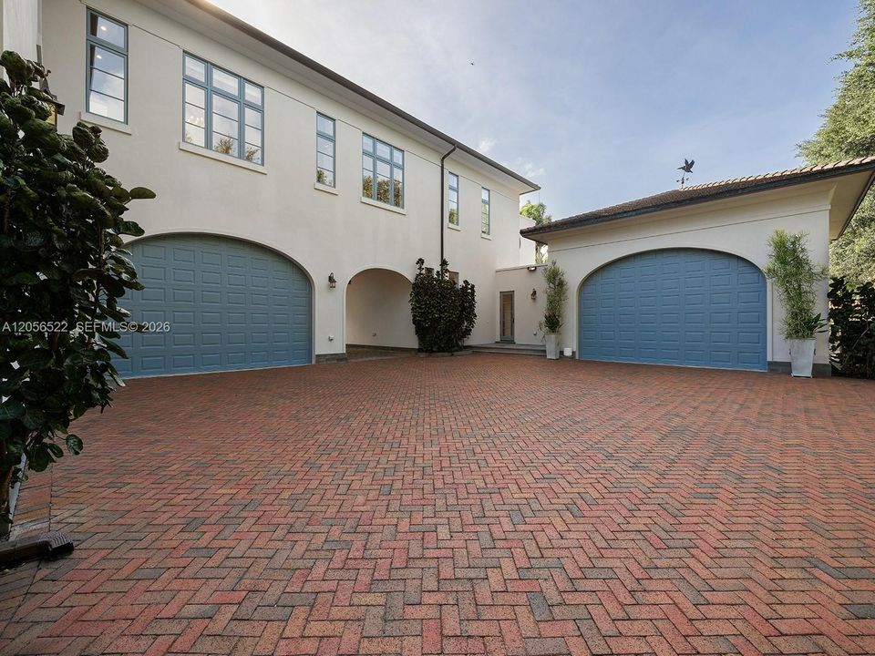 На продажу: $21,495,000 (8 спален, 7 ванн, 12023 Квадратных фут)