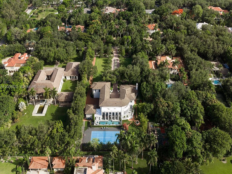 На продажу: $21,495,000 (8 спален, 7 ванн, 12023 Квадратных фут)