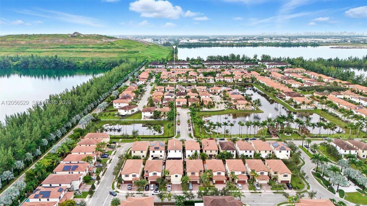 En Venta: $1,195,000 (4 camas, 3 baños, 2650 Pies cuadrados)