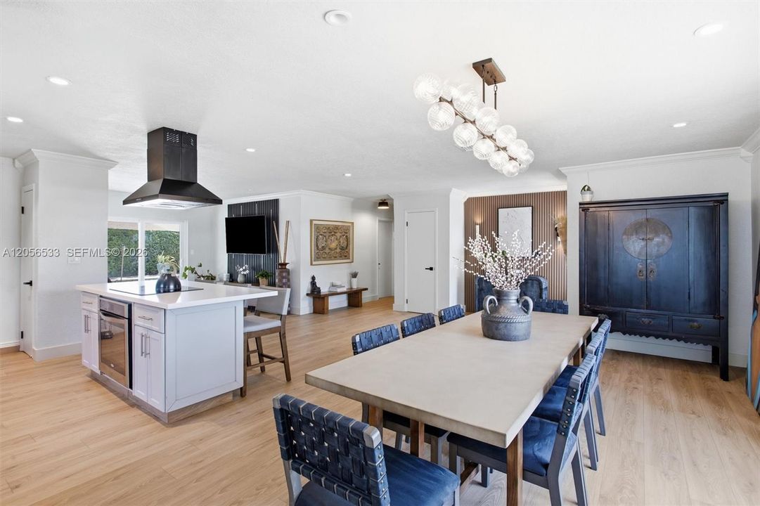 На продажу: $799,000 (4 спален, 2 ванн, 1656 Квадратных фут)