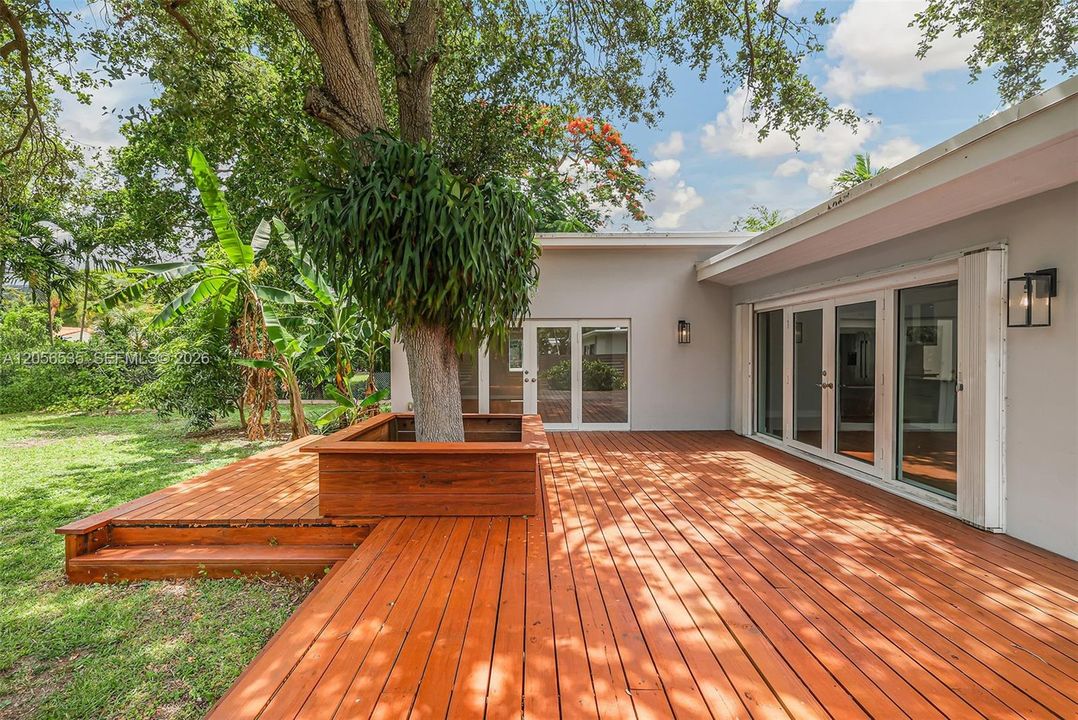 En Venta: $1,175,000 (3 camas, 2 baños, 1903 Pies cuadrados)