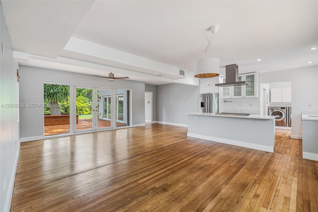 Open Living Dining/Area