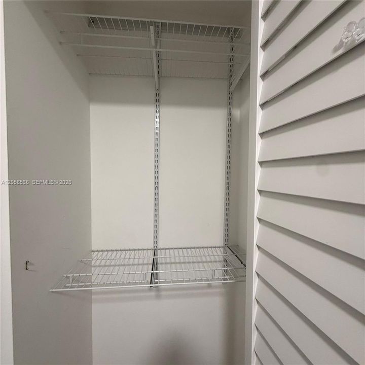 En Venta: $399,000 (4 camas, 2 baños, 1417 Pies cuadrados)