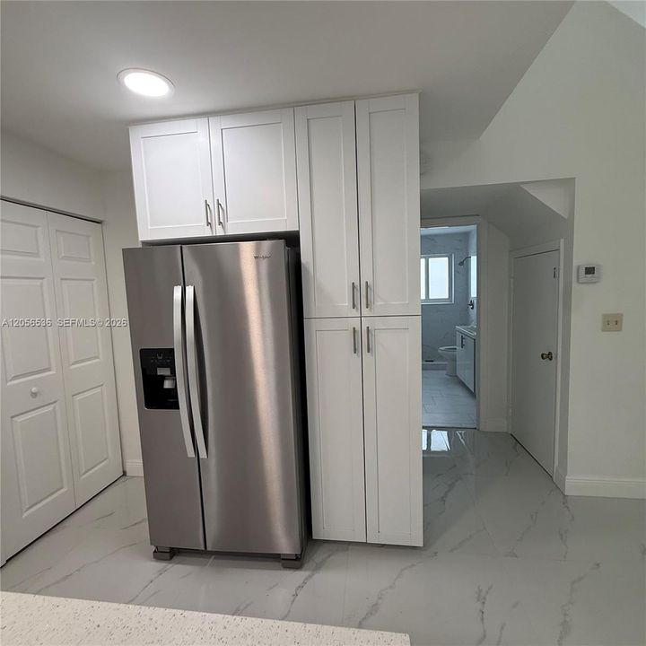 En Venta: $399,000 (4 camas, 2 baños, 1417 Pies cuadrados)