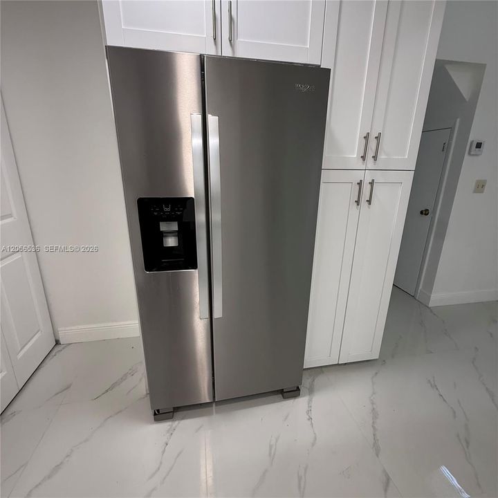 En Venta: $399,000 (4 camas, 2 baños, 1417 Pies cuadrados)