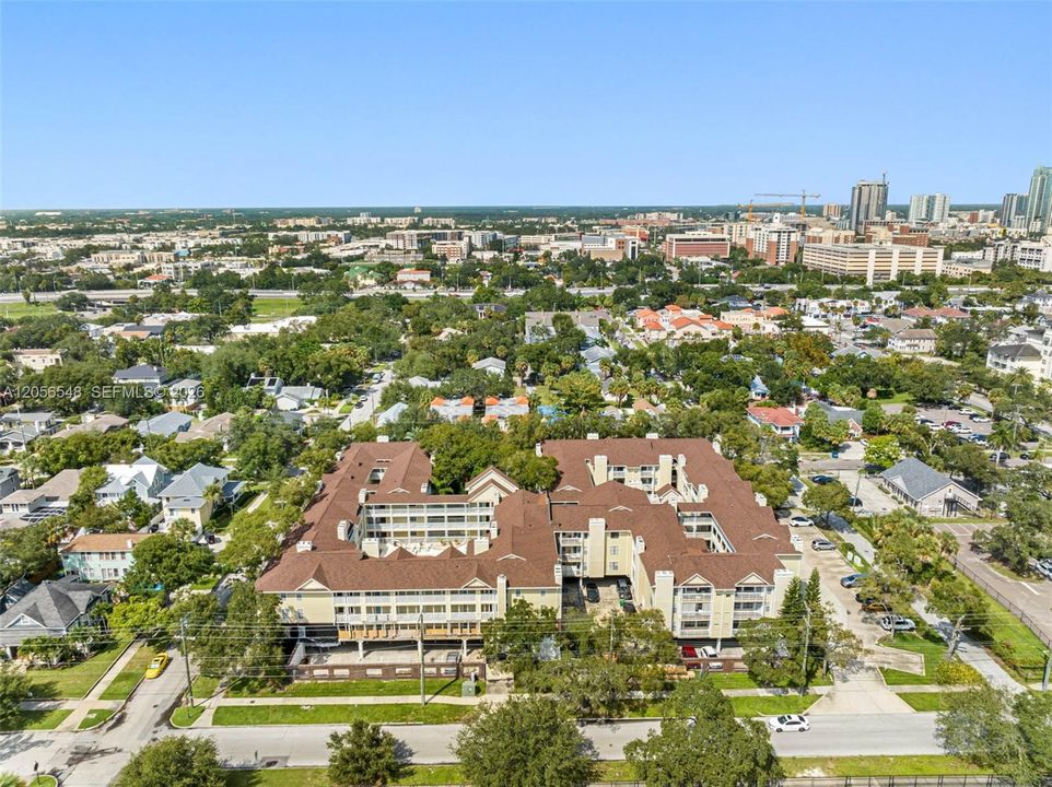 В аренду: $2,195 (1 спален, 1 ванн, 631 Квадратных фут)
