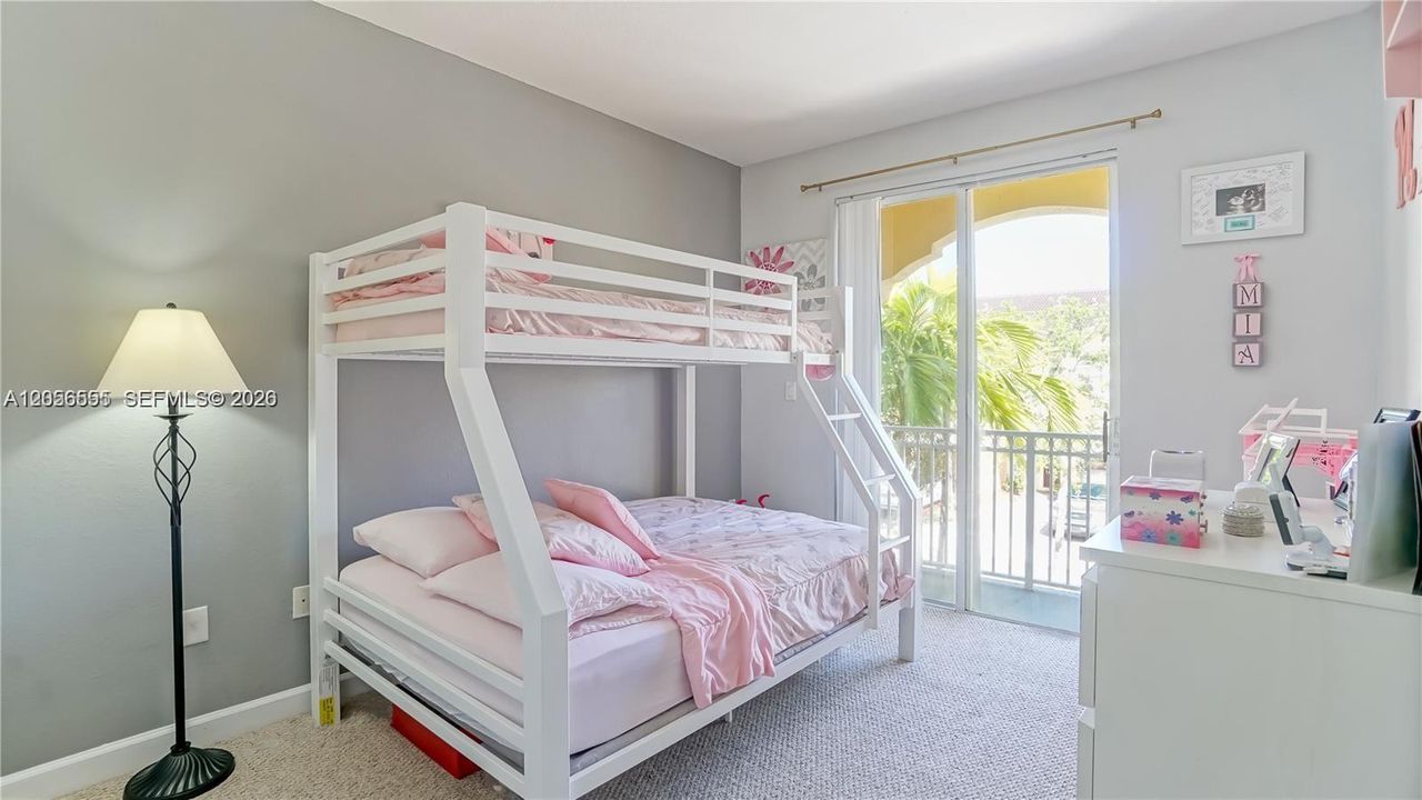 For Rent: $3,100 (3 beds, 3 baths, 1775 Square Feet)