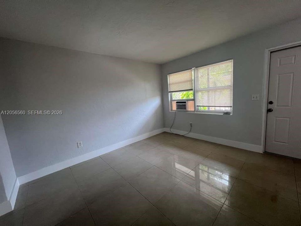 For Rent: $1,500 (1 beds, 1 baths, 11052 Square Feet)