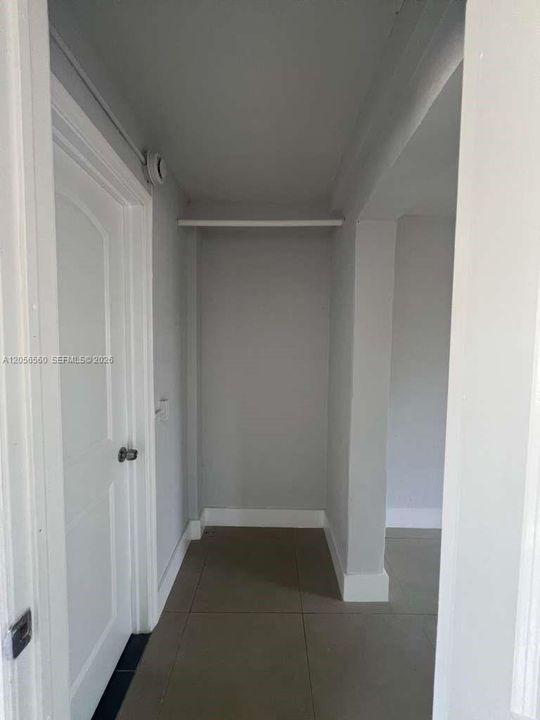 For Rent: $1,500 (1 beds, 1 baths, 11052 Square Feet)