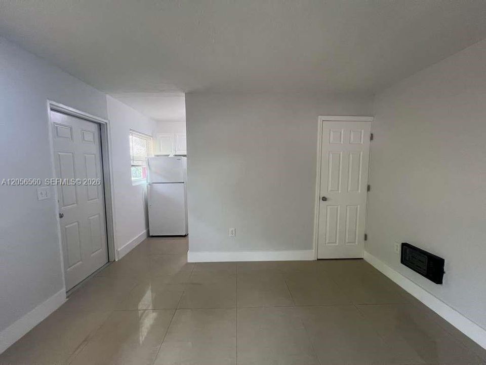 For Rent: $1,500 (1 beds, 1 baths, 11052 Square Feet)