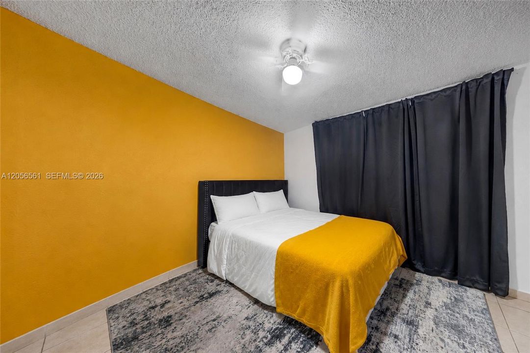 For Sale: $210,000 (2 beds, 2 baths, 1057 Square Feet)