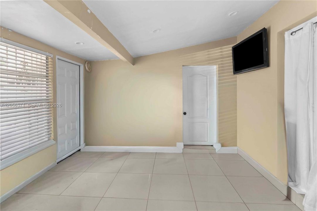 En Venta: $625,000 (3 camas, 1 baños, 1534 Pies cuadrados)