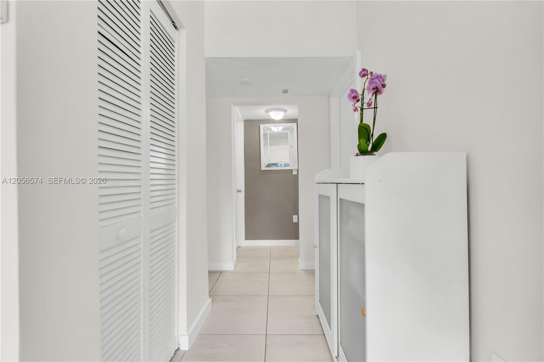 En Venta: $587,000 (3 camas, 1 baños, 1063 Pies cuadrados)