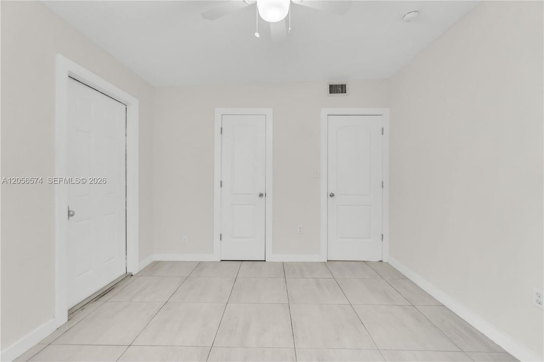 En Venta: $587,000 (3 camas, 1 baños, 1063 Pies cuadrados)