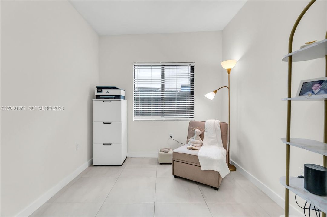 En Venta: $587,000 (3 camas, 1 baños, 1063 Pies cuadrados)