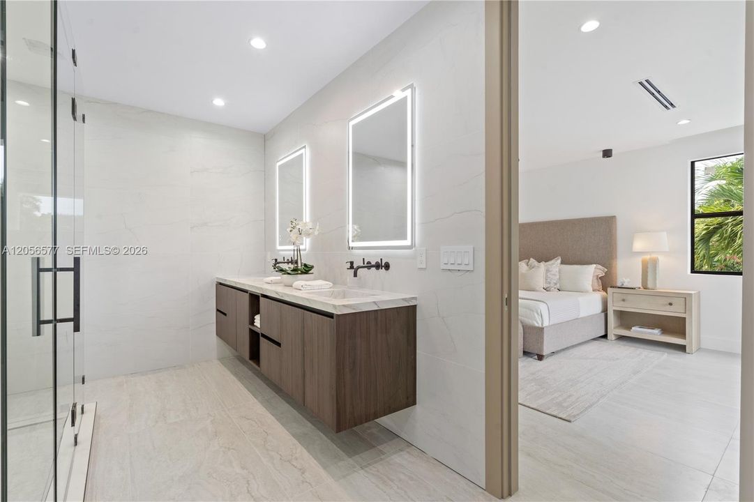 En Venta: $1,565,000 (3 camas, 3 baños, 2502 Pies cuadrados)