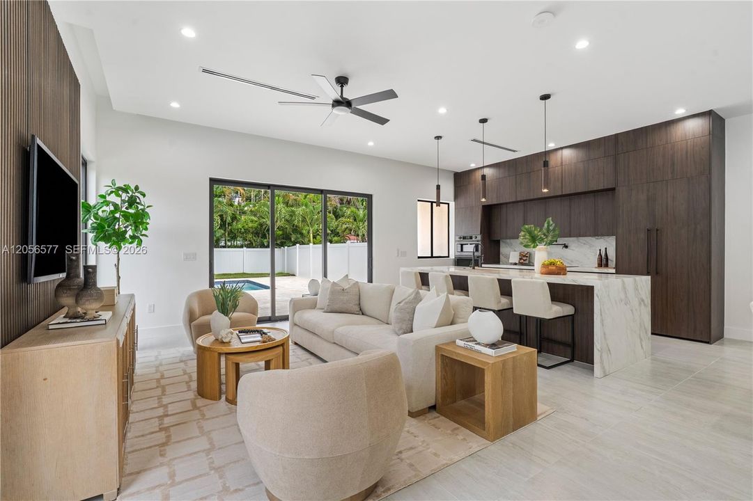 En Venta: $1,565,000 (3 camas, 3 baños, 2502 Pies cuadrados)
