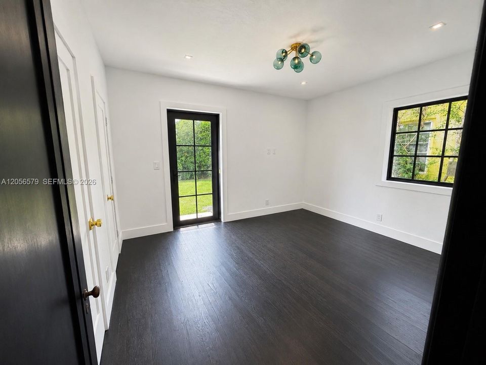 Bedroom/Den/Office