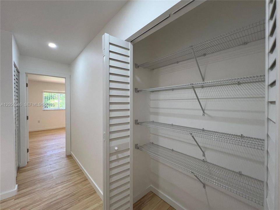 For Sale: $640,000 (2 beds, 2 baths, 1282 Square Feet)