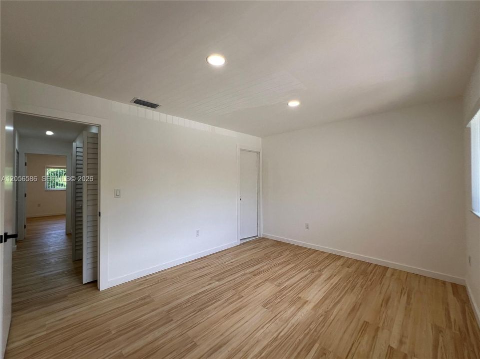 For Sale: $640,000 (2 beds, 2 baths, 1282 Square Feet)