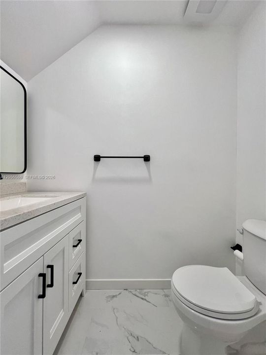 For Sale: $640,000 (2 beds, 2 baths, 1282 Square Feet)