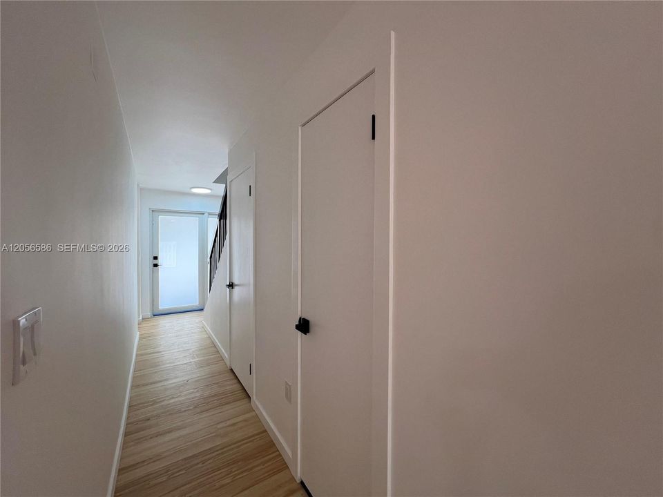 For Sale: $640,000 (2 beds, 2 baths, 1282 Square Feet)