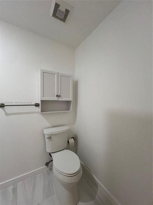 For Sale: $640,000 (2 beds, 2 baths, 1282 Square Feet)