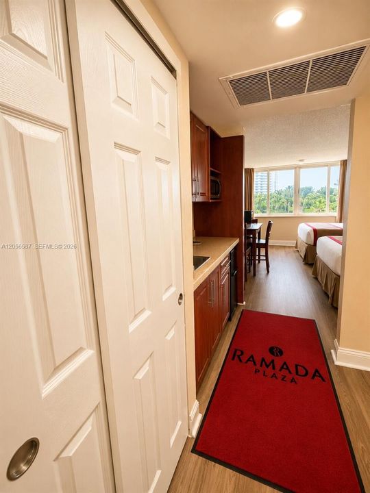 For Sale: $69,000 (0 beds, 1 baths, 360 Square Feet)