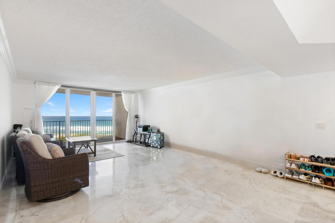 3610 S Ocean Blvd Unit 310-large-007-038