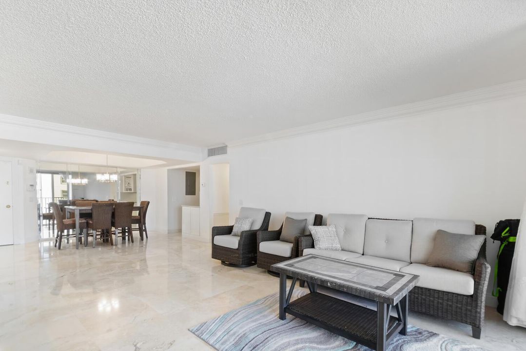 3610 S Ocean Blvd Unit 310-large-012-024
