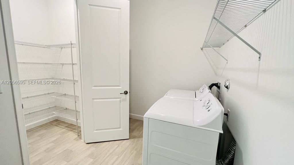 В аренду: $4,500 (3 спален, 3 ванн, 2631 Квадратных фут)
