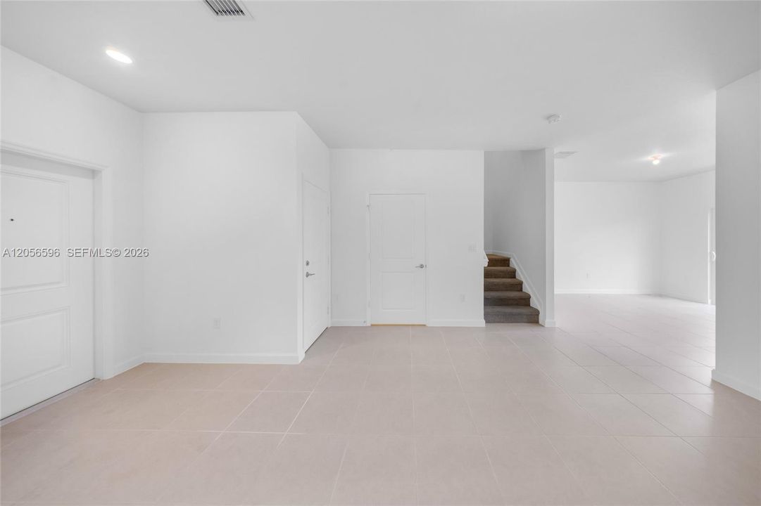 В аренду: $2,600 (3 спален, 2 ванн, 0 Квадратных фут)