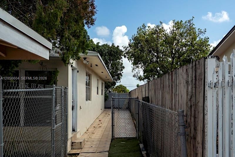 For Sale: $1,100,000 (0 beds, 0 baths, 3095 Square Feet)