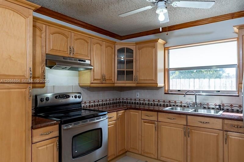 For Sale: $1,100,000 (0 beds, 0 baths, 3095 Square Feet)