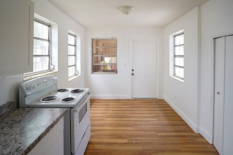 For Sale: $1,100,000 (0 beds, 0 baths, 3095 Square Feet)
