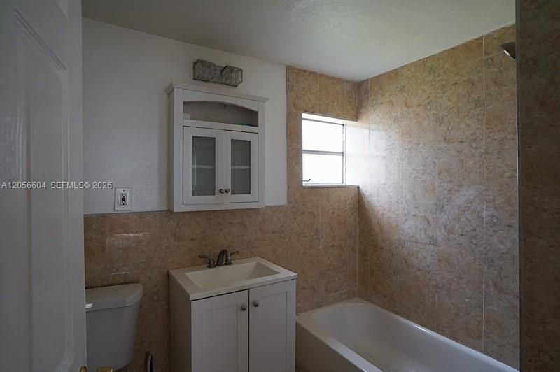 For Sale: $1,100,000 (0 beds, 0 baths, 3095 Square Feet)