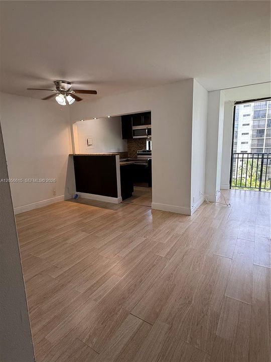 В аренду: $1,890 (1 спален, 1 ванн, 767 Квадратных фут)