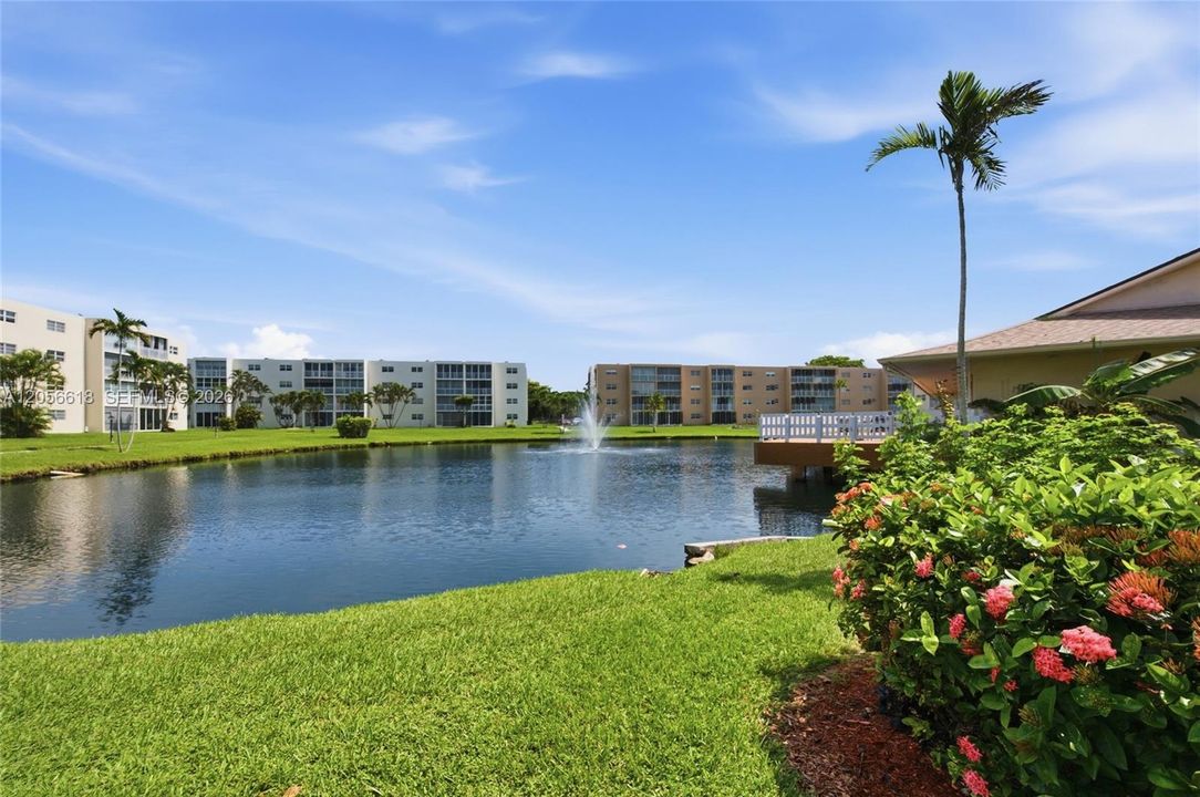 For Sale: $162,500 (1 beds, 1 baths, 800 Square Feet)