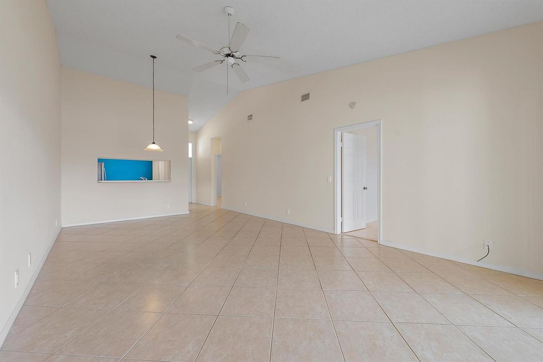 216 Cypress Point Drive, #216-11