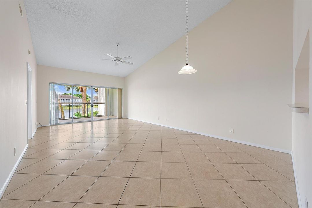 216 Cypress Point Drive, #216-9