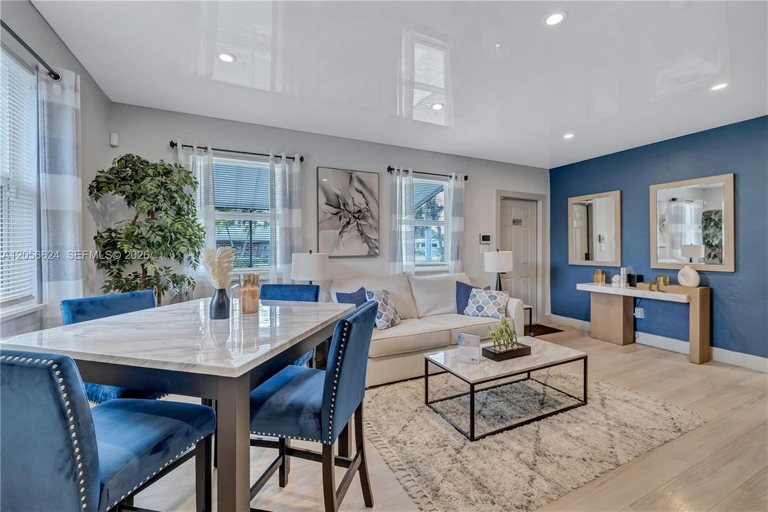 For Sale: $510,000 (3 beds, 2 baths, 900 Square Feet)