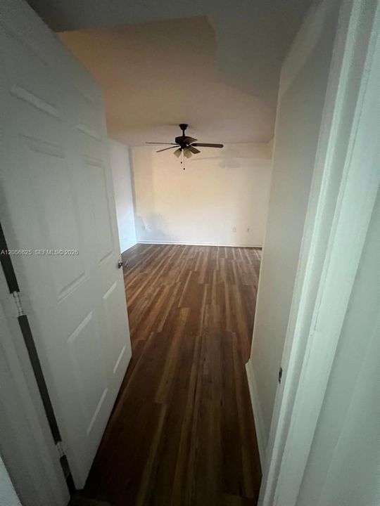 В аренду: $1,900 (1 спален, 1 ванн, 800 Квадратных фут)