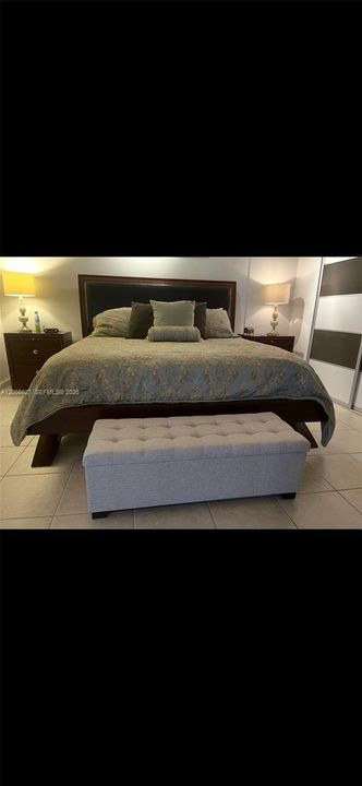 For Rent: $3,500 (0 beds, 1 baths, 952 Square Feet)