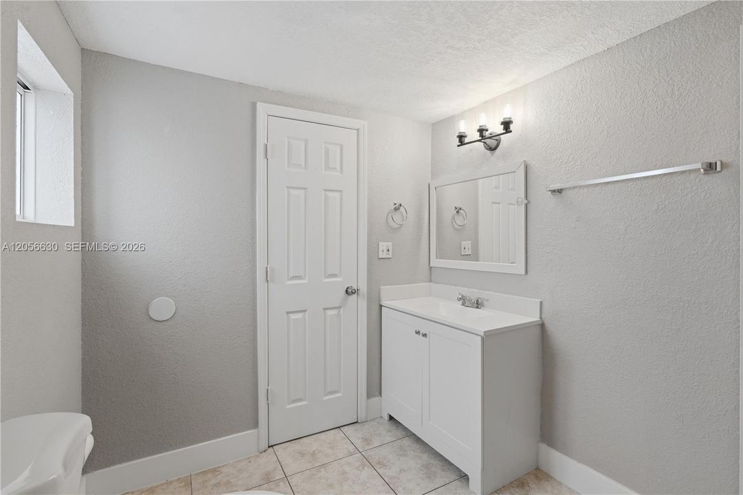 В аренду: $3,200 (3 спален, 2 ванн, 1332 Квадратных фут)