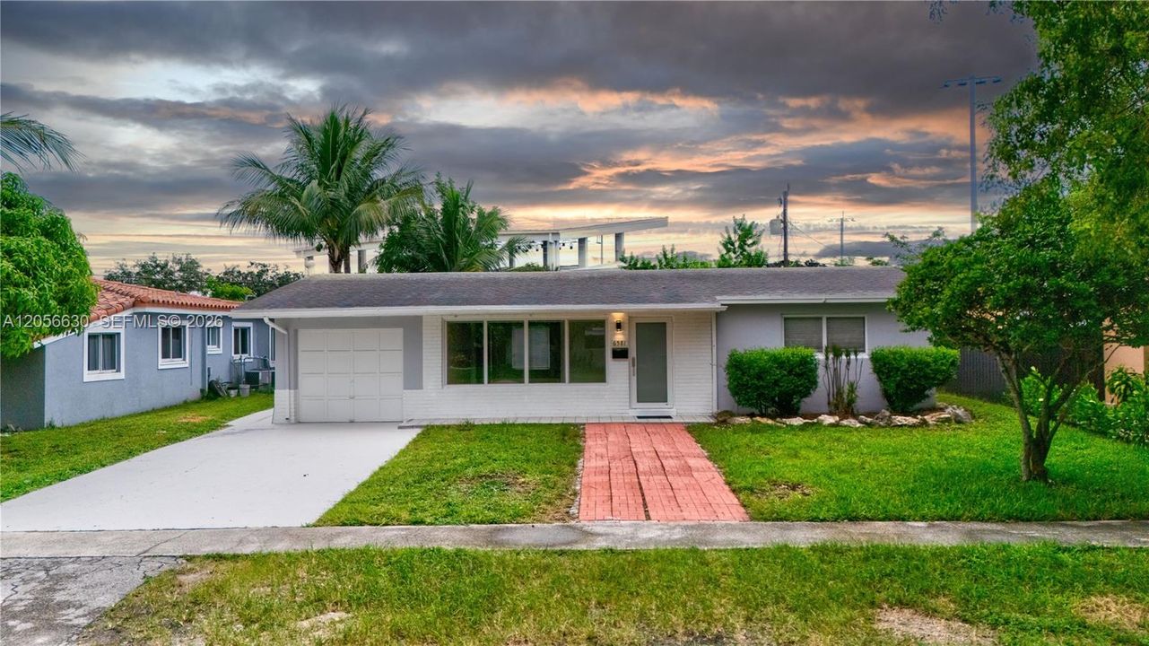 В аренду: $3,200 (3 спален, 2 ванн, 1332 Квадратных фут)