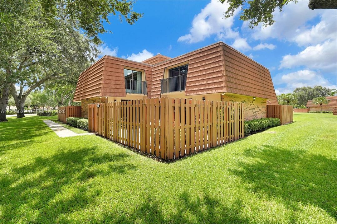 En Venta: $420,000 (2 camas, 2 baños, 1264 Pies cuadrados)