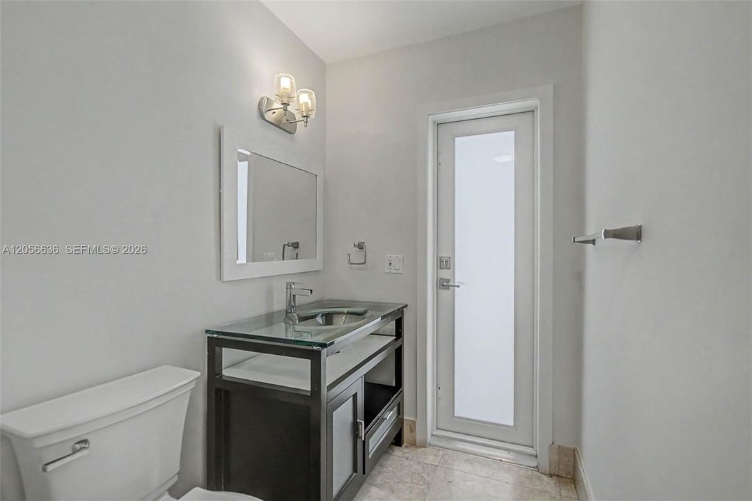 En Renta: $8,500 (4 camas, 3 baños, 2409 Pies cuadrados)